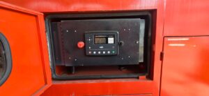 Renta de generadores eléctricos Interna; toma general de dos generadores eléctricos profesionales